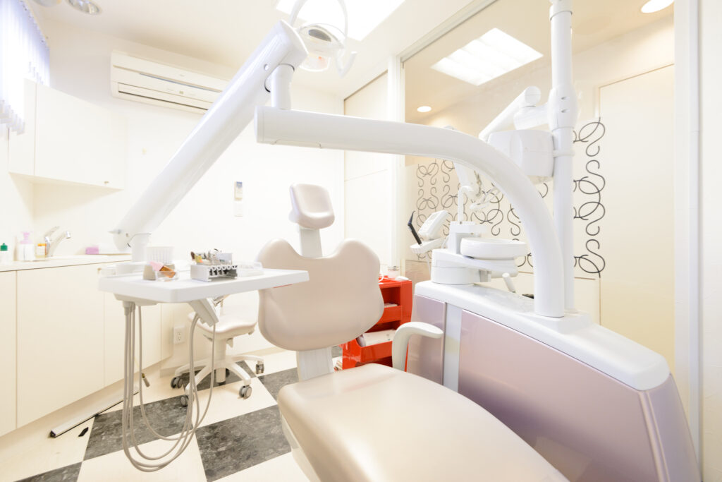 医)PRECIOUS SMILE MOMO DENTAL CLINIC - 求人画像1